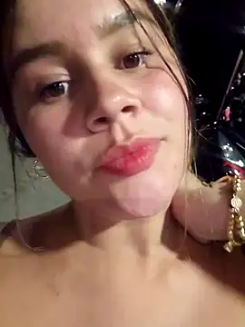 Snapshot of sweet_lucia chatting on March 19, 2026, 2:11 am sweet lucia online show from March 19, 2026, 2:11 am