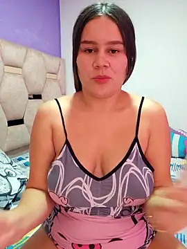 Snapshot of sweet_lucia chatting on March 13, 2026, 3:06 pm sweet lucia online show from March 13, 2026, 3:06 pm