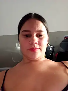 sweet lucia online show from February 18, 2026, 7:10 pm