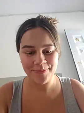 Snapshot of sweet_lucia chatting on January 17, 2025, 5:19 pm sweet lucia online show from January 17, 2025, 5:19 pm