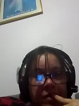 Sonialorens  online show from March 16, 2025, 11:59 pm