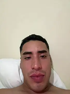 Snapshot of Javier-22hidalgo chatting on July 19, 2026, 1:58 am Javier-22hidalgo online show from July 19, 2026, 1:58 am