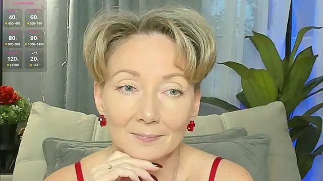 Snapshot of AkexandraFix chatting on February 2, 2026, 1:54 pm AkexandraFix online show from February 2, 2026, 1:54 pm