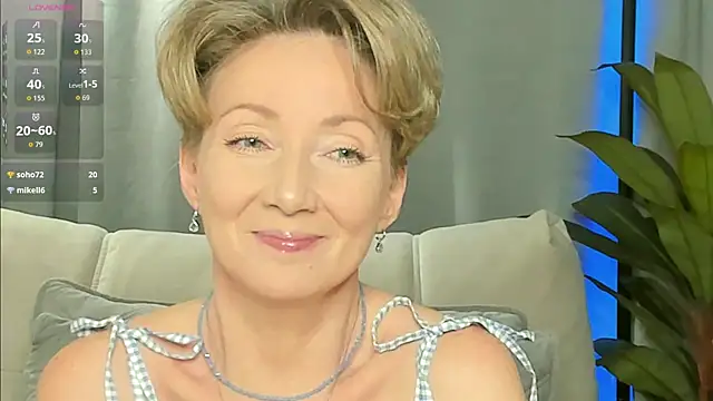 Snapshot of AkexandraFix chatting on February 24, 2026, 1:56 pm AkexandraFix online show from February 24, 2026, 1:56 pm