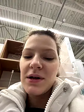 Snapshot of MaryHiggins chatting on November 30, 2025, 12:28 pm MaryHiggins online show from November 30, 2025, 12:28 pm