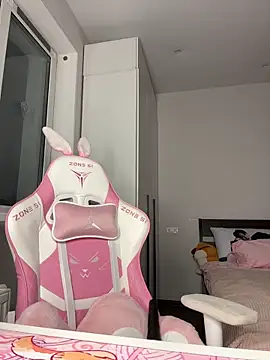 Snapshot of B_Ratz chatting on February 22, 2026, 8:43 pm B Ratz online show from February 22, 2026, 8:43 pm