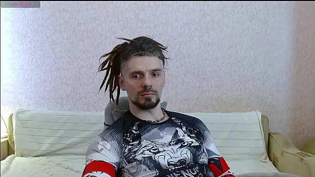 Aestheticguy101 online show from March 27, 2026, 8:26 am