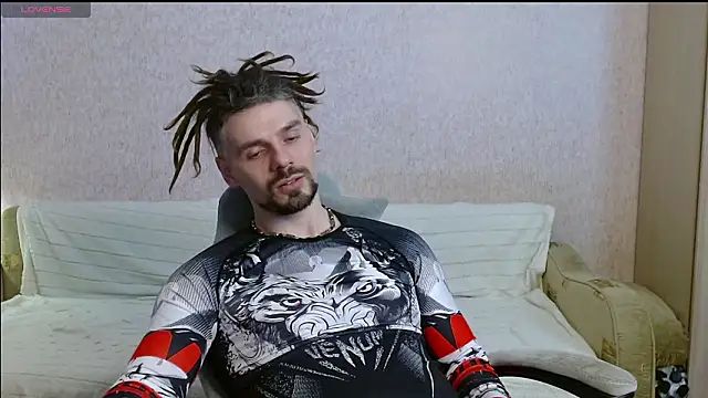 Aestheticguy101 online show from March 25, 2026, 2:38 pm