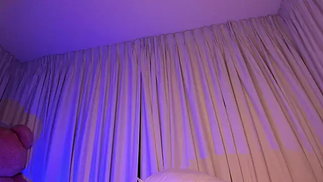 Snapshot of soyccherry_ chatting on February 18, 2025, 4:04 am soyccherry online show from February 18, 2025, 4:04 am