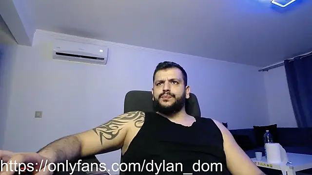 dyllan dom  online show from March 12, 2026, 11:20 pm