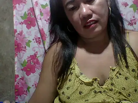 Snapshot of pinaySandra chatting on November 2, 2025, 8:41 am pinaySandra online show from November 2, 2025, 8:41 am