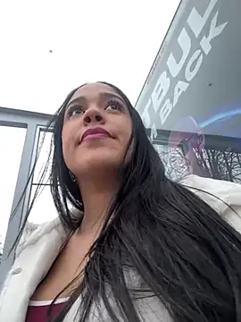 WHAAATTTTTTTTTT online show from March 26, 2026, 12:58 pm