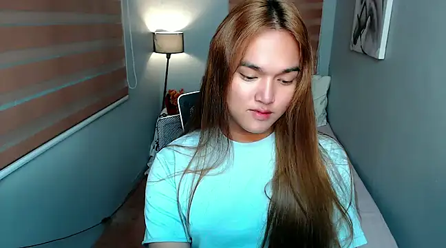 Snapshot of MoaningKylie chatting on December 19, 2024, 4:13 pm MoaningKylie online show from December 19, 2024, 4:13 pm