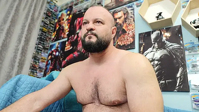 Snapshot of Muscle_Bear chatting on October 22, 2025, 4:45 am Muscle Bear online show from October 22, 2025, 4:45 am