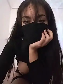 sarahvergen online show from April 26, 2026, 8:50 pm