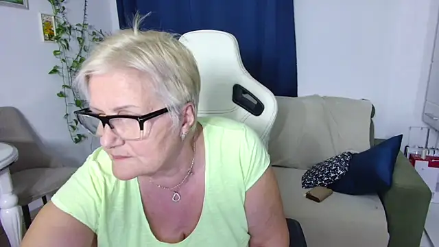 Selenna57 online show from April 12, 2026, 5:49 pm