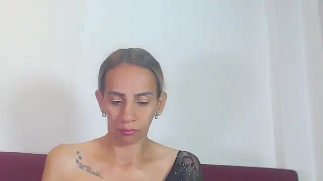 Snapshot of Amber_Moore chatting on June 3, 2026, 2:33 pm Amber Moore online show from June 3, 2026, 2:33 pm