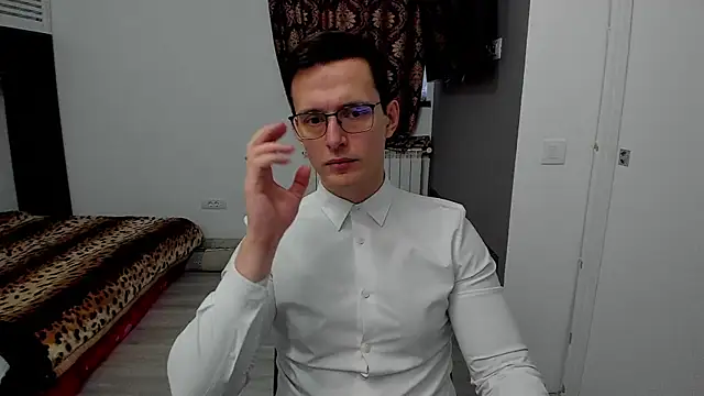 Snapshot of sexxymuscles4u chatting on January 29, 2025, 6:22 am sexxymuscles4u online show from January 29, 2025, 6:22 am