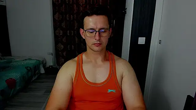 Snapshot of sexxymuscles4u chatting on September 10, 2025, 12:15 pm sexxymuscles4u online show from September 10, 2025, 12:15 pm