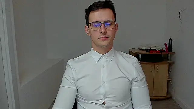 Snapshot of sexxymuscles4u chatting on January 20, 2025, 12:07 pm sexxymuscles4u online show from January 20, 2025, 12:07 pm