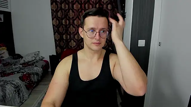 sexxymuscles4u online show from February 26, 2026, 12:05 pm