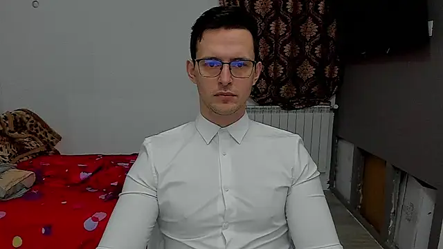 Snapshot of sexxymuscles4u chatting on January 27, 2025, 7:45 am sexxymuscles4u online show from January 27, 2025, 7:45 am