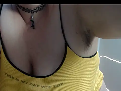 Snapshot of angelitolove727 chatting on June 12, 2026, 10:07 pm angelitolove727 online show from June 12, 2026, 10:07 pm
