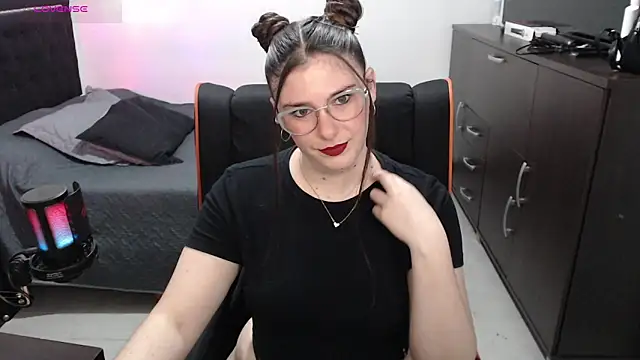 xxbbtaa online show from March 28, 2026, 1:50 am