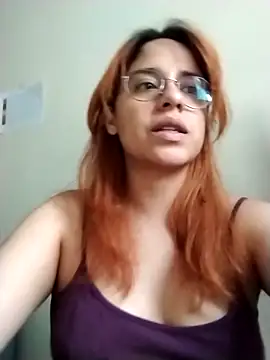 Snapshot of EmmaMelissa0521 chatting on November 6, 2025, 10:25 pm EmmaMelissa0521 online show from November 6, 2025, 10:25 pm