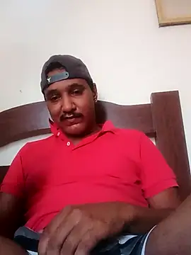 Faelpauzudo13 online show from February 23, 2026, 12:39 pm