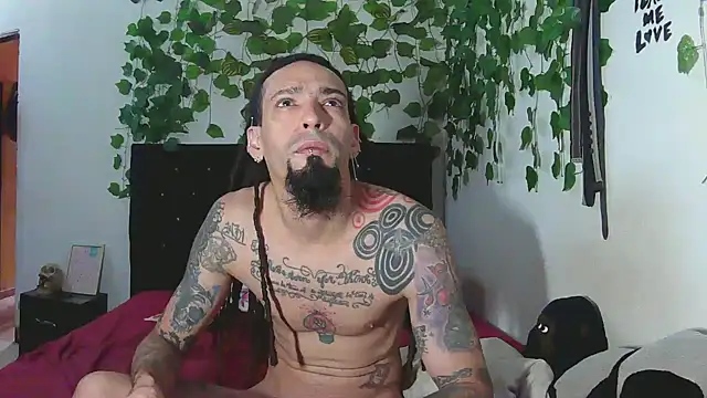 caribbeanlover1 online show from November 28, 2025, 12:49 pm