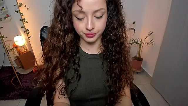 Cassandra Caiin online show from June 25, 2026, 12:08 am