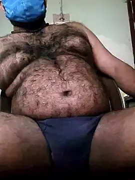 MalluBoyForGirls online show from December 3, 2025, 9:09 am