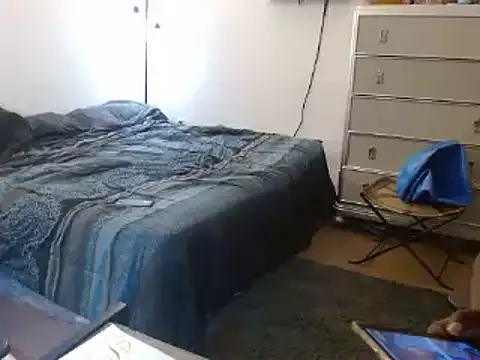 realninafame online show from November 10, 2025, 3:44 am