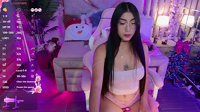 Snapshot of shanon- chatting on December 22, 2025, 8:42 pm shanon- online show from December 22, 2025, 8:42 pm