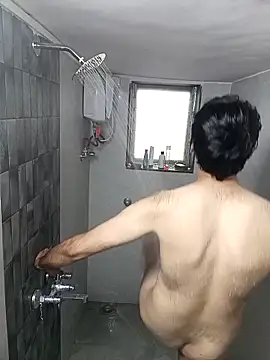 SimplyKarthik09 online show from December 18, 2025, 6:29 am