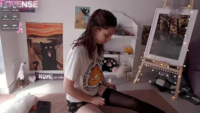 Careful i bite online show from February 10, 2025, 9:14 am