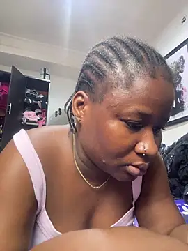 catty3232 online show from December 1, 2025, 5:03 pm