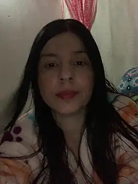 Snapshot of Estefani_32 chatting on February 23, 2026, 3:45 pm Estefani 32 online show from February 23, 2026, 3:45 pm