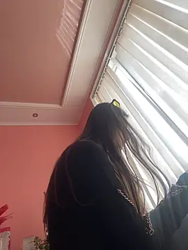 Flossy Vettie online show from March 18, 2026, 12:51 pm