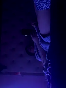 Flossy Vettie online show from October 3, 2025, 12:25 am