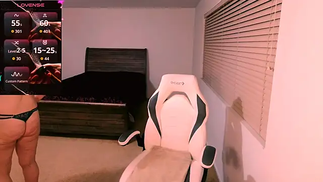 britteebee online show from April 1, 2026, 4:47 am