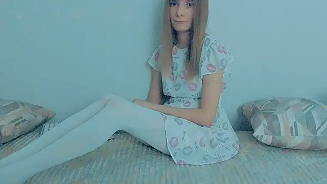 Snapshot of YourCaramel chatting on October 6, 2025, 8:15 am YourCaramel online show from October 6, 2025, 8:15 am