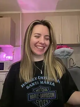 Snapshot of NastyushaaLove chatting on February 17, 2025, 8:38 pm NastyushaaLove online show from February 17, 2025, 8:38 pm