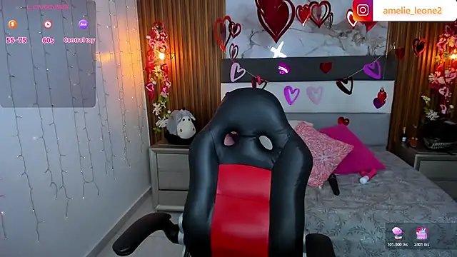 Snapshot of AMELIELEONE chatting on February 14, 2026, 12:27 pm AMELIELEONE online show from February 14, 2026, 12:27 pm