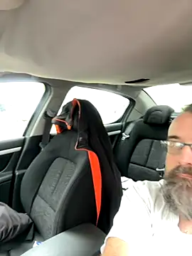 jim470 online show from October 4, 2025, 7:43 am