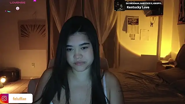 feluriana online show from April 16, 2026, 9:50 pm