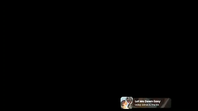 Snapshot of feluriana chatting on May 17, 2026, 10:10 pm feluriana online show from May 17, 2026, 10:10 pm