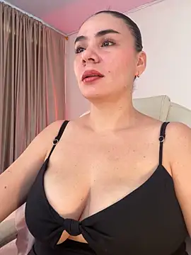 MeganDupont online show from December 14, 2025, 1:06 pm