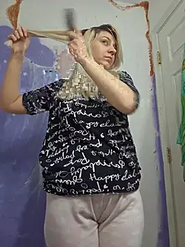 Snapshot of ScarletCallings420 chatting on February 28, 2025, 3:04 pm ScarletCallings420 online show from February 28, 2025, 3:04 pm